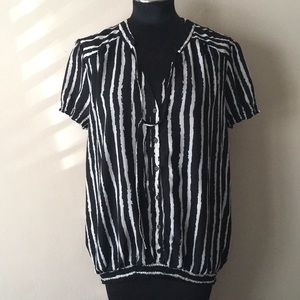 New York & Company black and white short sleeve XL